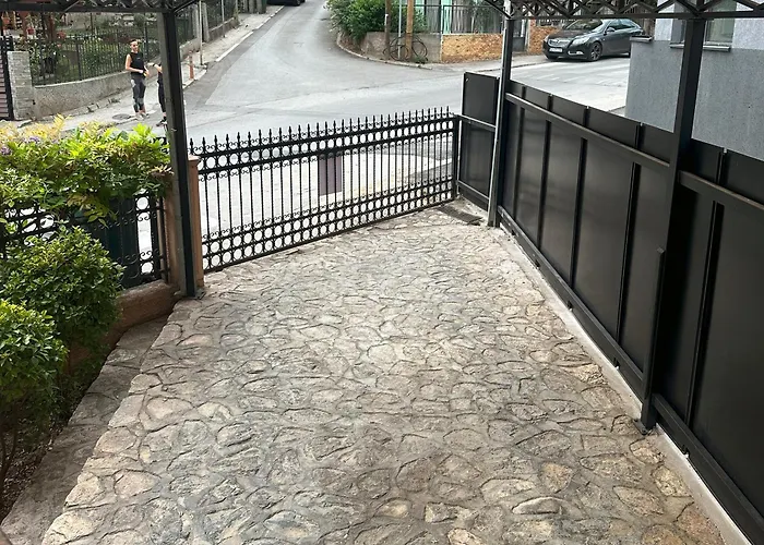 Aparthotel Hillside Garden By Sienna